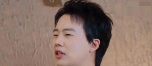 八卦故事吃瓜娱乐,揭秘八卦故事中的吃瓜娱乐传奇