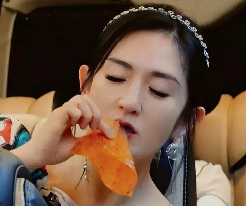 天鹅娱乐资讯吃瓜视频,揭秘吃瓜视频背后的热点事件