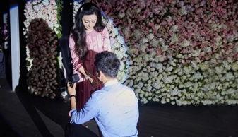 娱乐圈史诗级吃瓜日,揭秘明星幕后真相，一场全民狂欢的娱乐盛宴