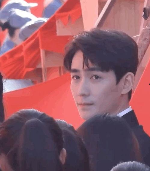 娱乐圈吃瓜的态度,揭秘明星背后的“瓜田”故事