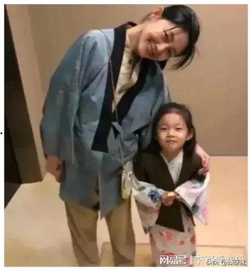 娱乐圈吃瓜拼图,吃瓜群众眼中的明星幕后故事